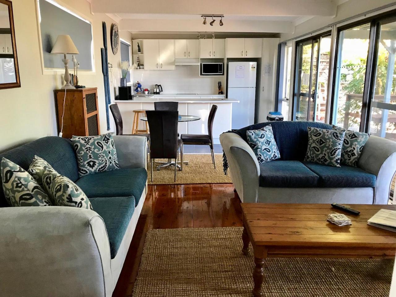 פורסטר Lakeview Cottage מראה חיצוני תמונה